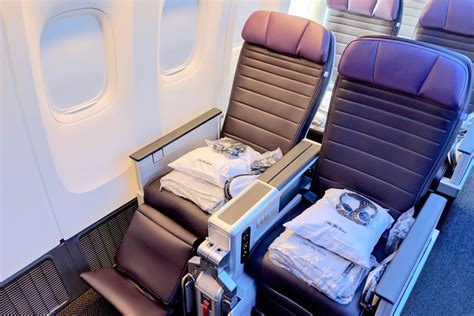united 777-300er premium plus|Review: United Airlines 777.